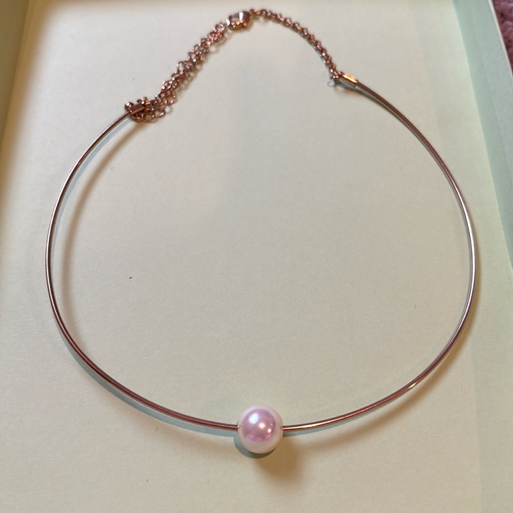 Pearl collar necklace!